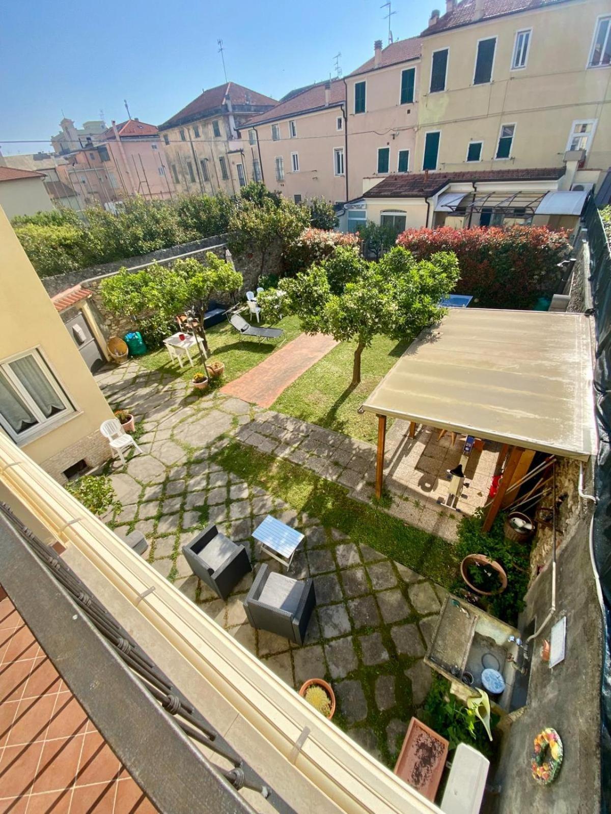 Villa Marcellina Лоано Екстер'єр фото